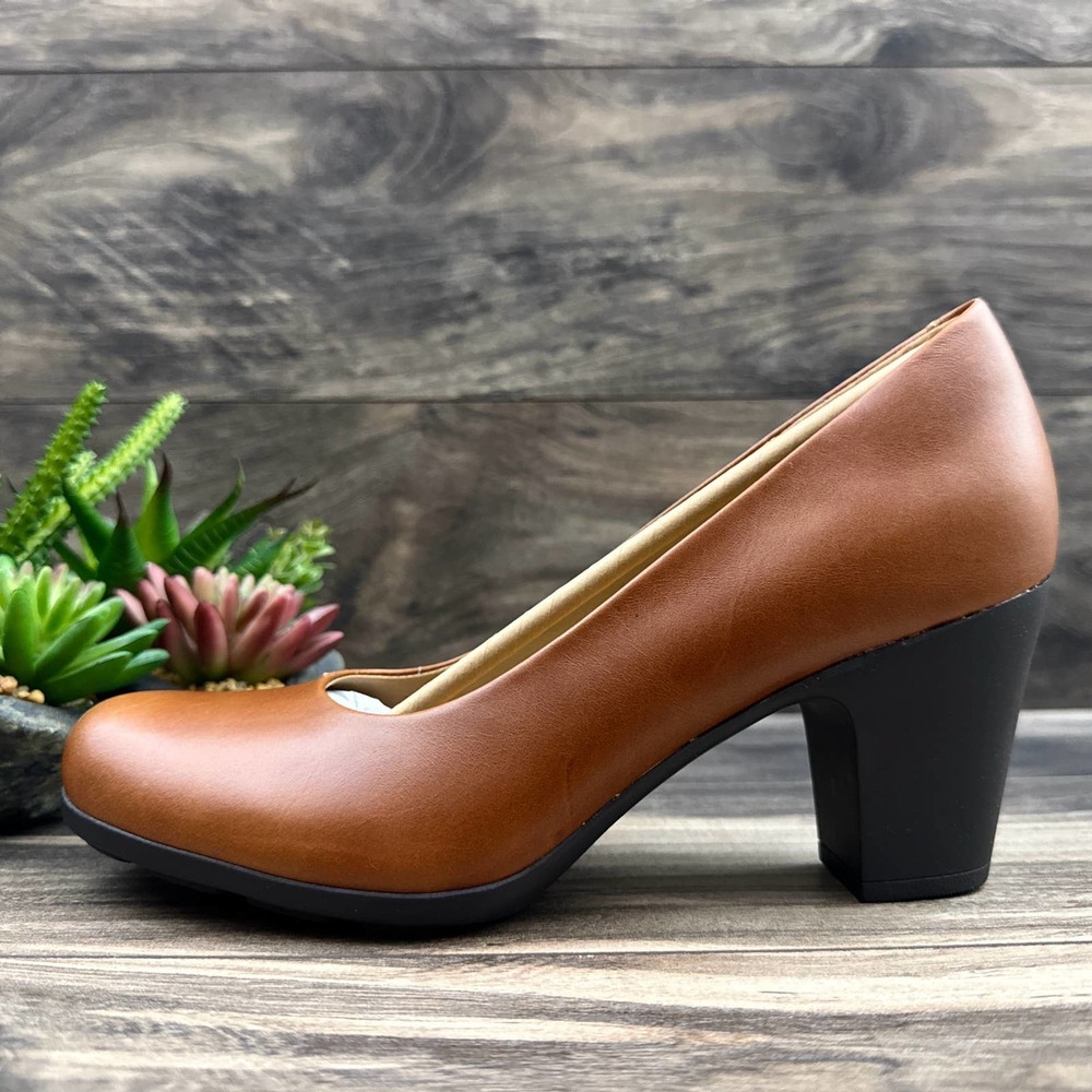 NIB Sofft Nasia 8M 39 Leather Classic Pumps Comfort Block Heels Cork Brown - Picture 5 of 11